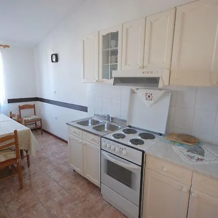 Appartement Mica By El-pi Tours Njivice