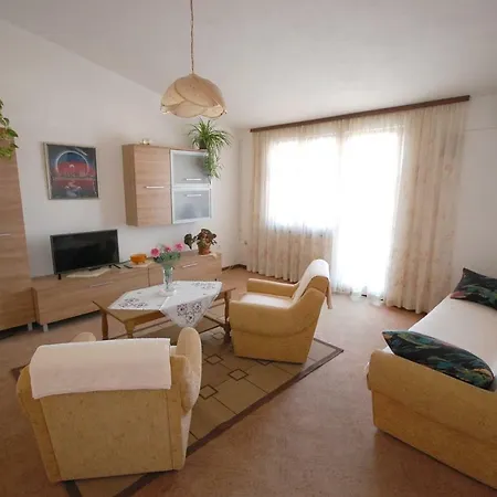 Mica By El-pi Tours *