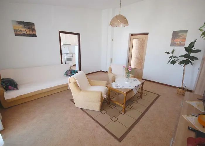 Mica By El-pi Tours شقة نجيفيش