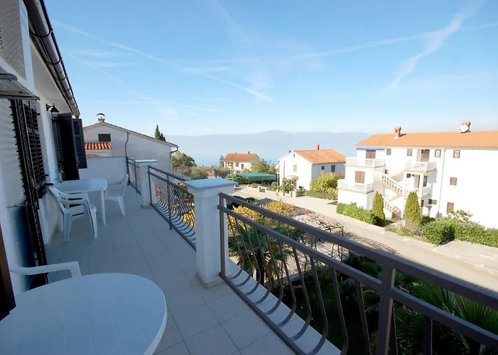 Mica By El-pi Tours شقة *